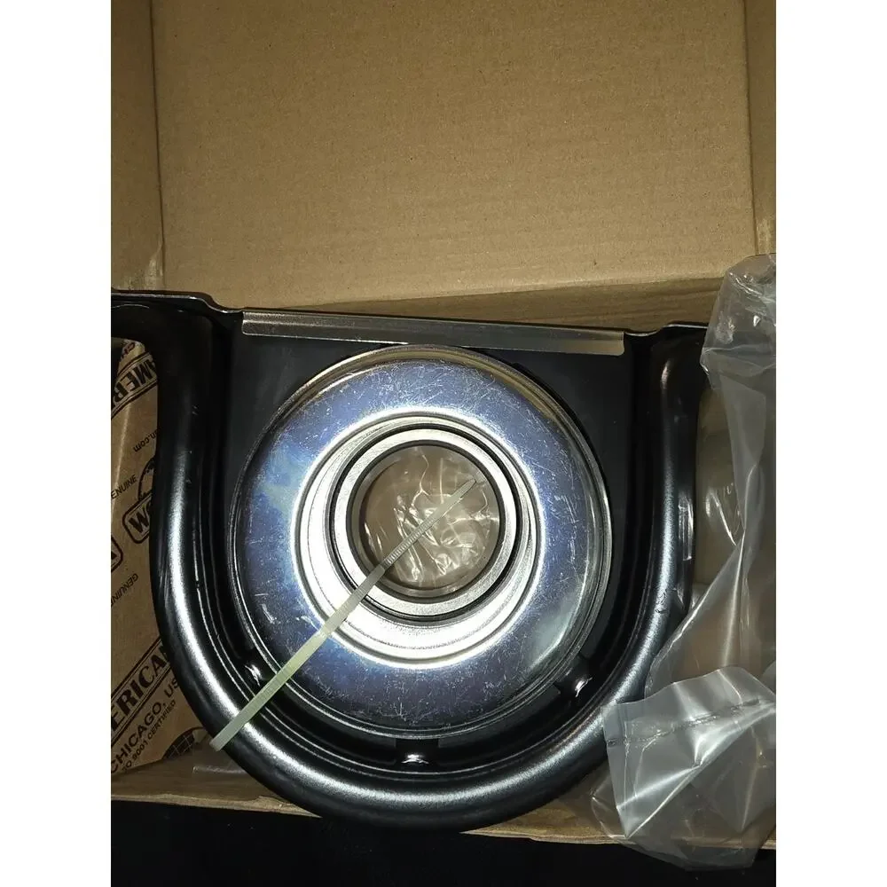 World American HB88510 1710 Series Drive Shaft Center Support #P2